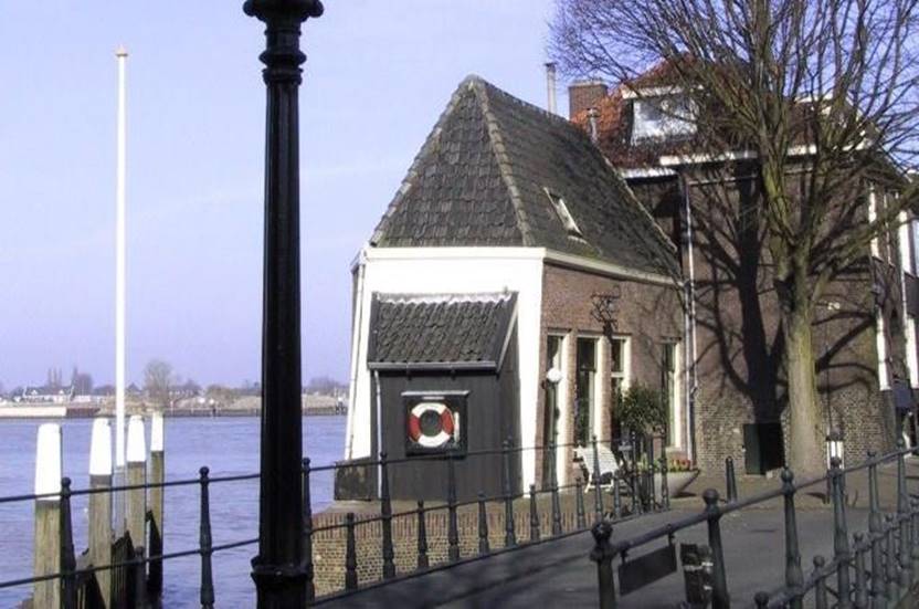 Zakkendragershuisje of Mazelaarshuisje - Dordrecht