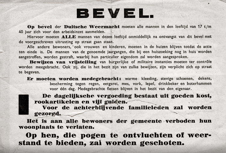 Afbeelding met tekst, krant
Automatisch gegenereerde beschrijving